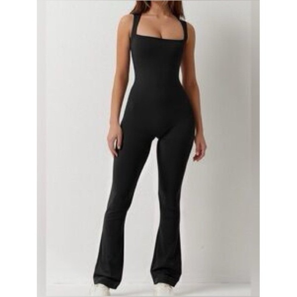 Qinsen Black Flare Jumpsuit One Piece Sculpting Yoga Romper Size S